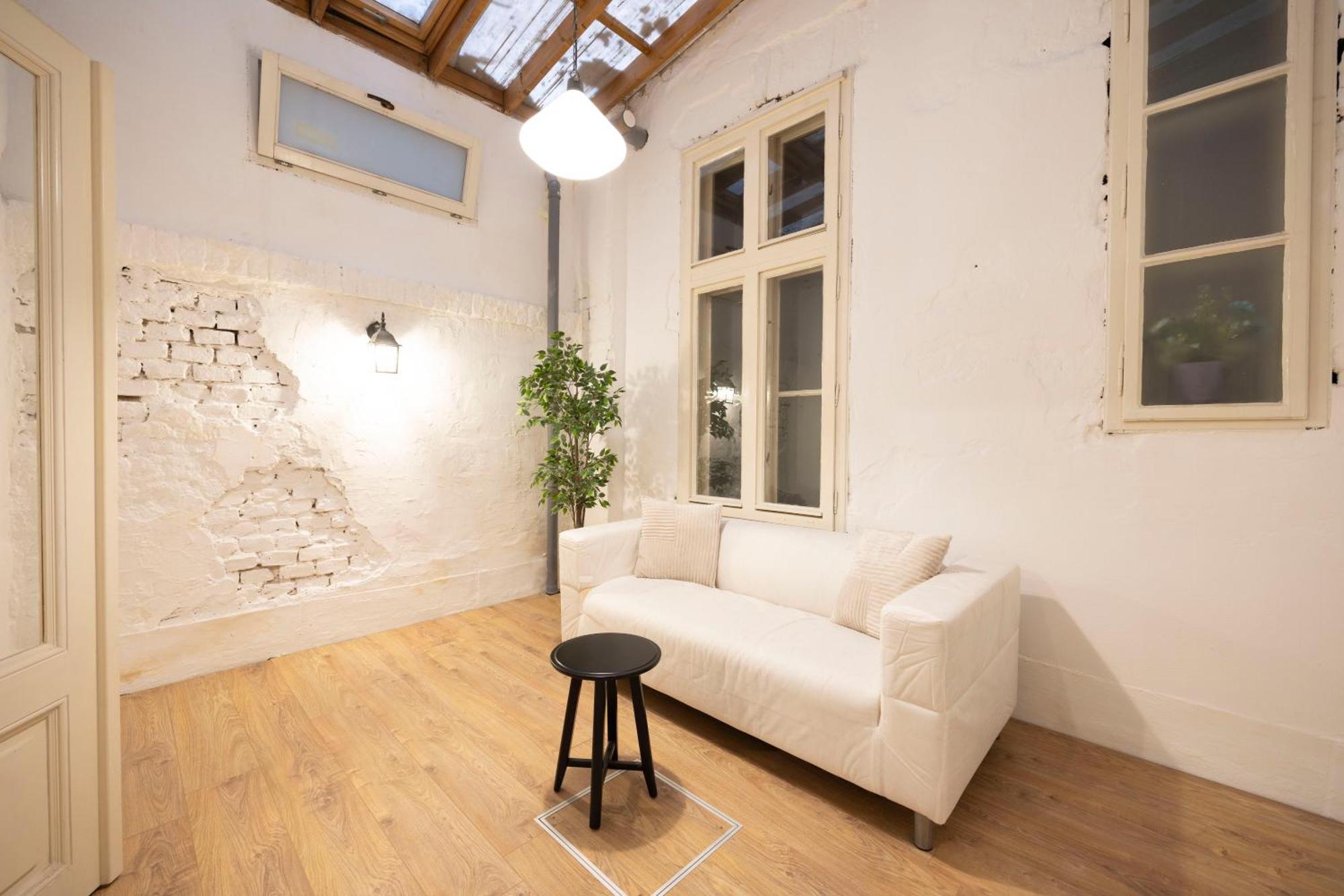 Cozy & Nostalgic Budapest Style Apartment In The Center Экстерьер фото